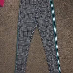 Checked fitted trousers